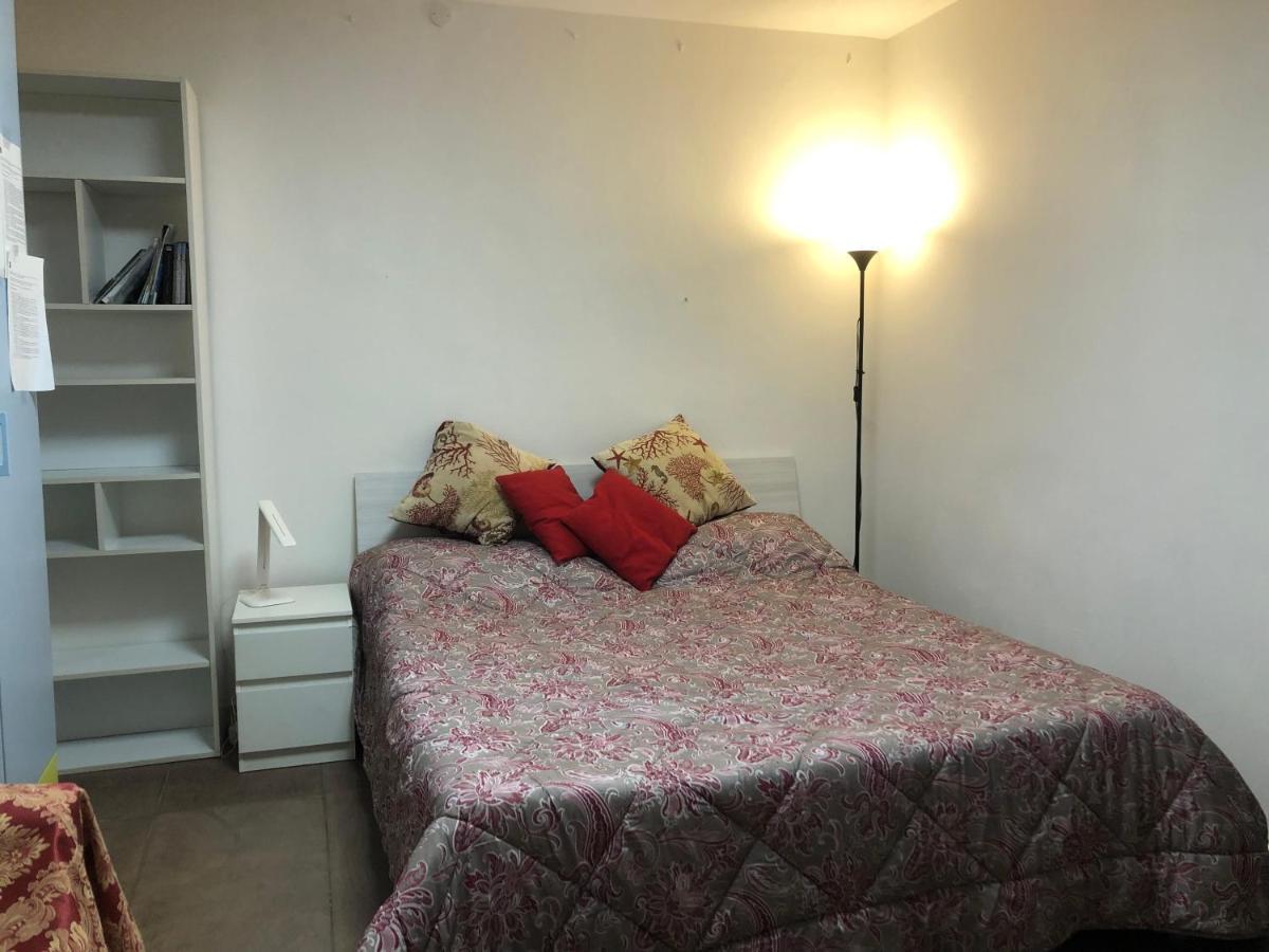 Arenada Private Rooms And Apartment Sud Cagliari Dış mekan fotoğraf
