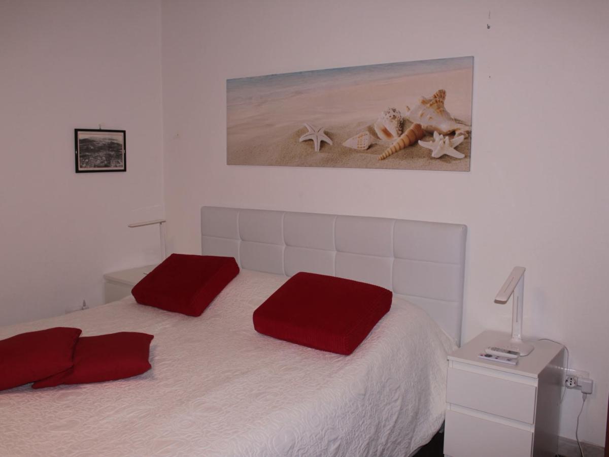 Arenada Private Rooms And Apartment Sud Cagliari Dış mekan fotoğraf